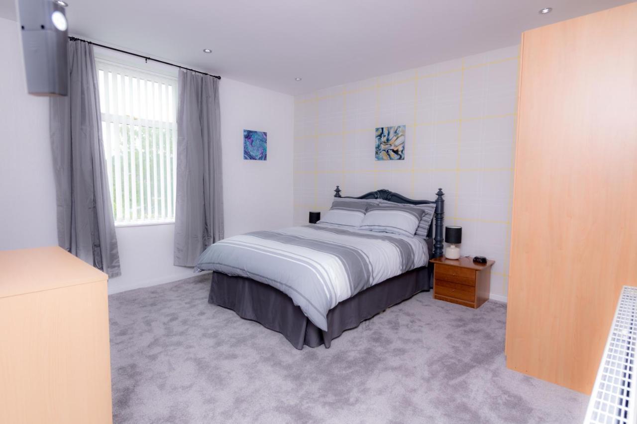 Entire House - 2 Bedroom - 3 Bed - Free Wifi - Tv Clayton-le-Moors Ngoại thất bức ảnh